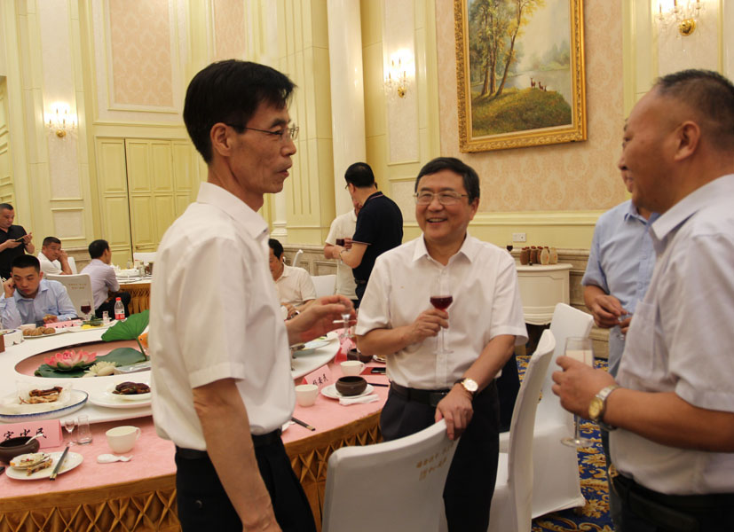 楊安民從業(yè)卅五周年系列報道--“璀璨卅五年，榮耀共分享”紀念晚宴